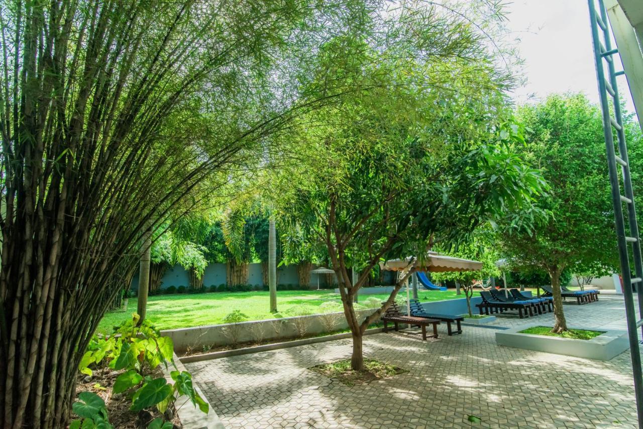 Royal Reach Safari Resort Udawalawe Exterior foto