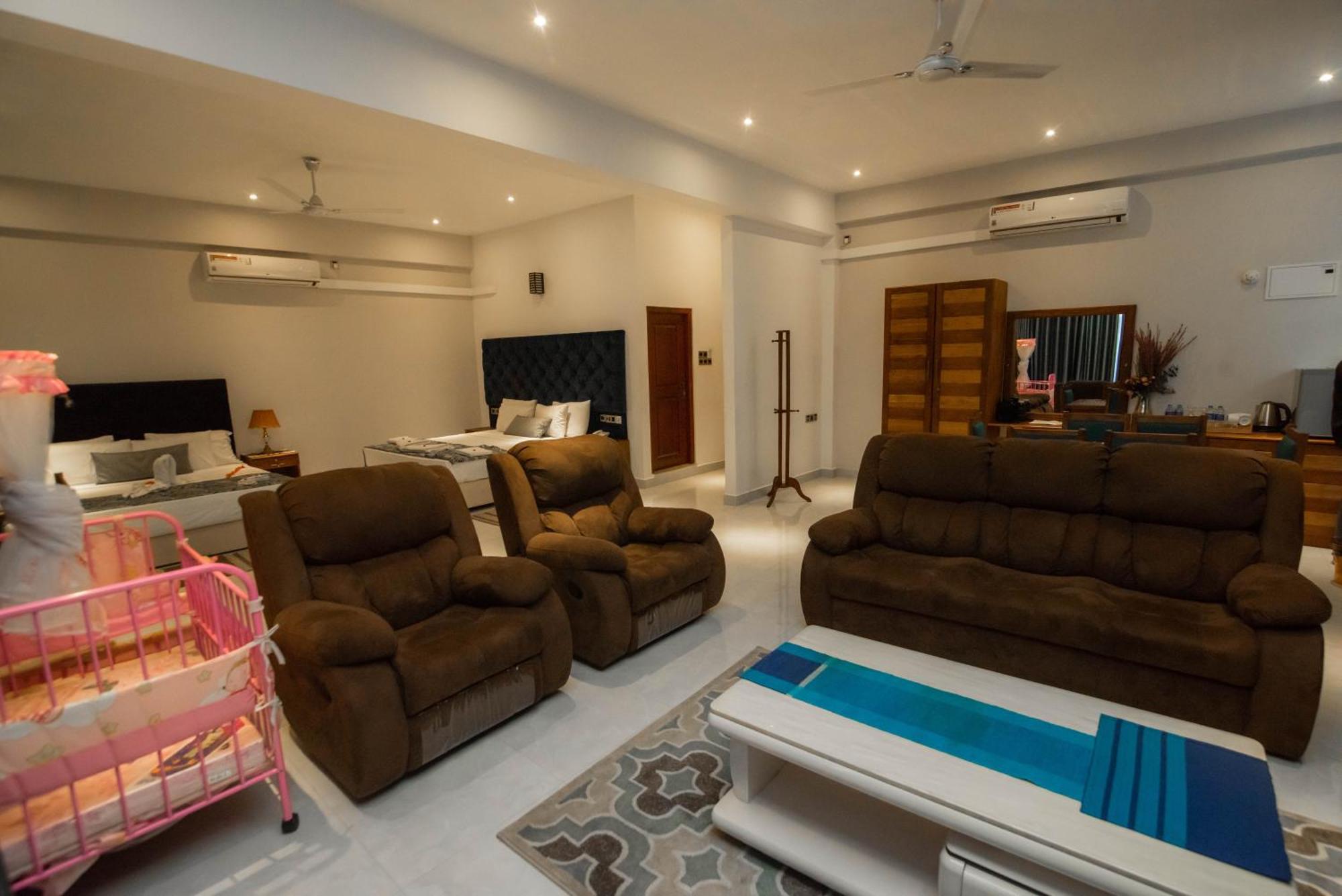 Royal Reach Safari Resort Udawalawe Cameră foto